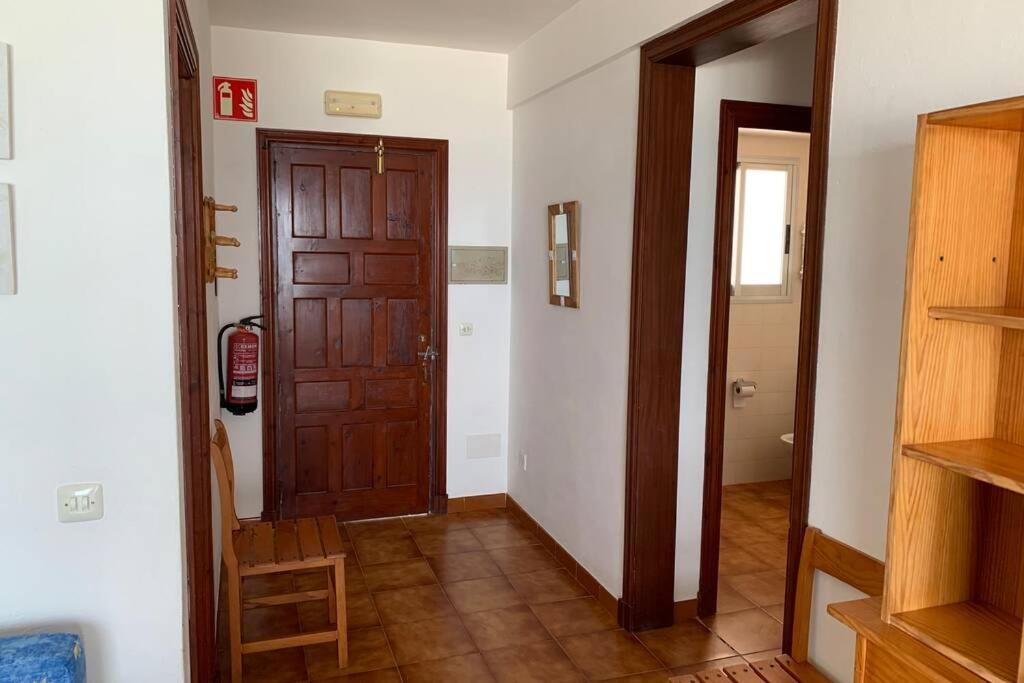 Apartamento En Playa Santo Tomas 1-5 Es Migjorn Gran ภายนอก รูปภาพ